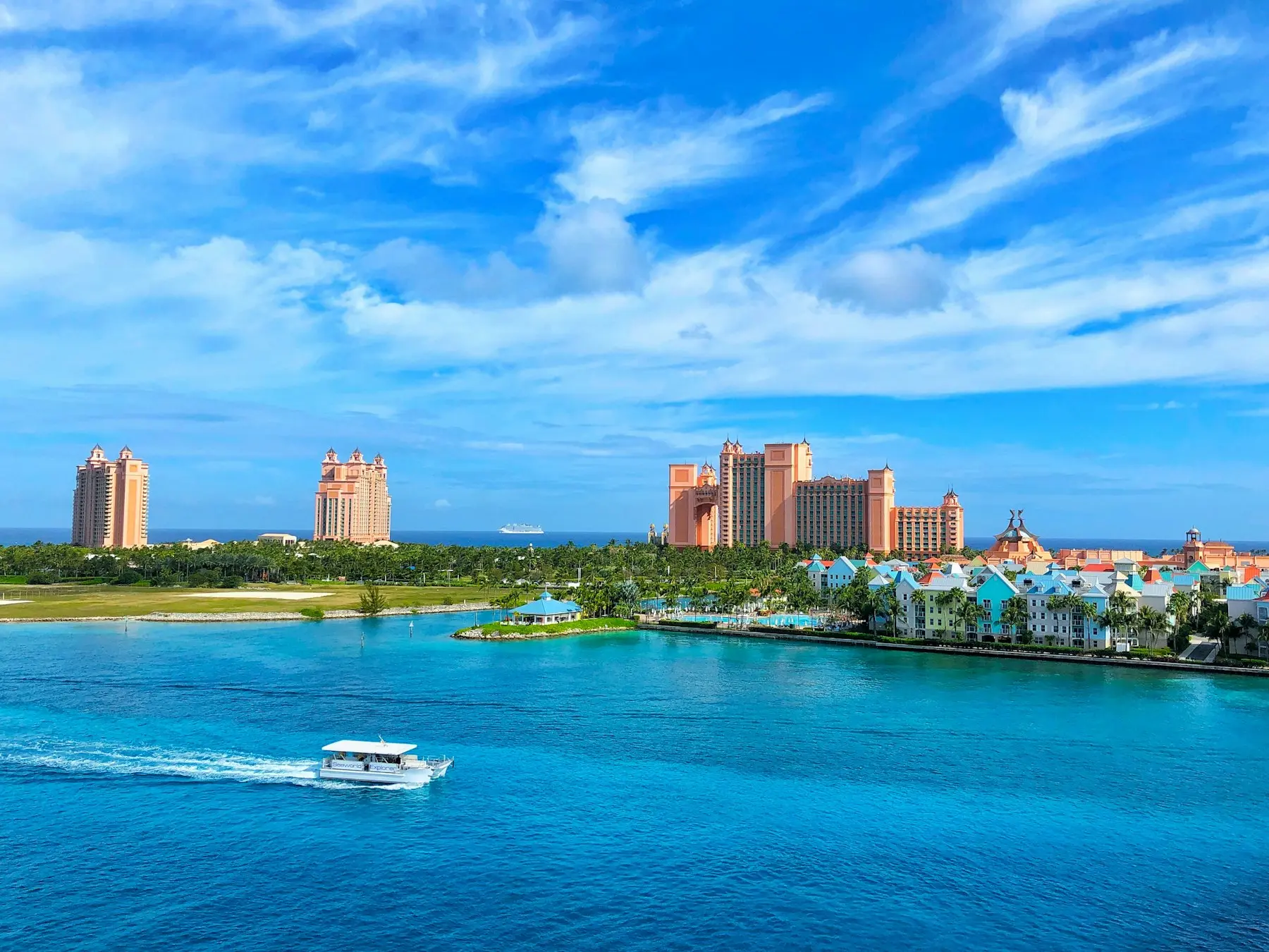 Front de mer aux Bahamas pour illustrer la question de la sécurité