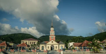 Côte tropicale de Martinique pour illustrer un itinéraire de 7 jours